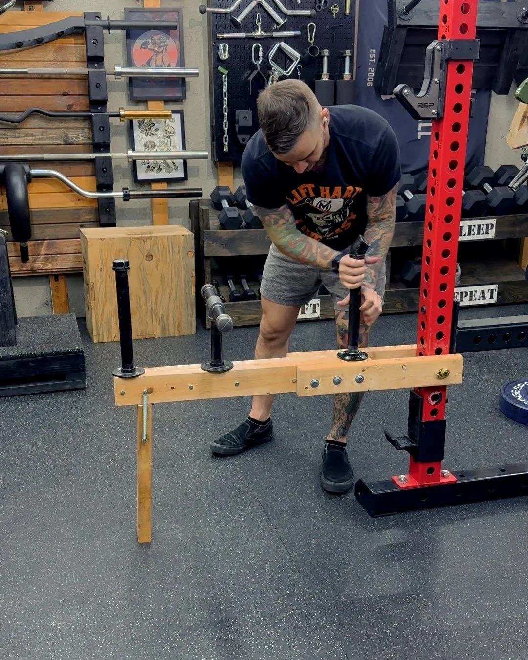 Squat rack 2025 calf raise
